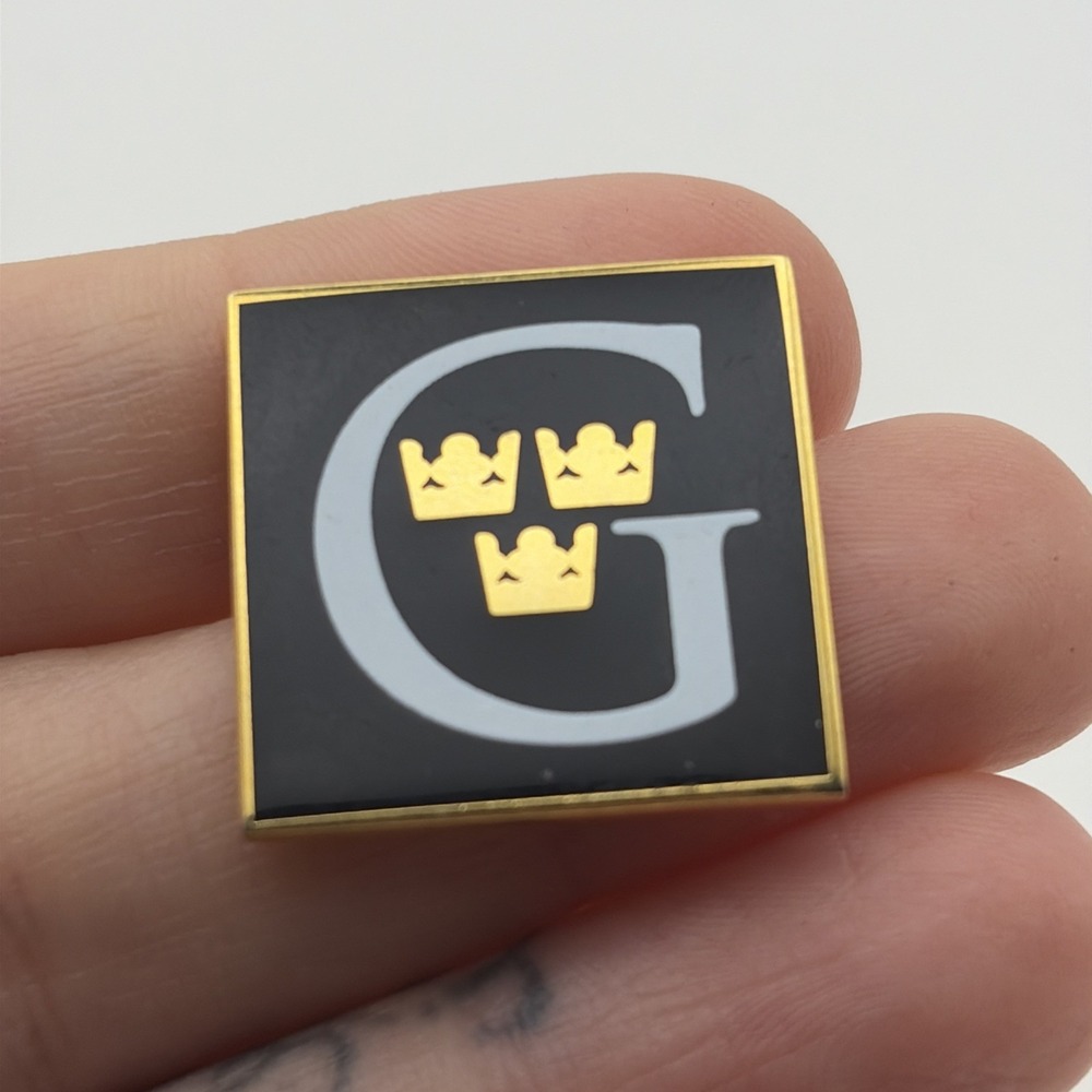 Gustavus Adolphus College Three Crowns Logo Lapel Hat Pin